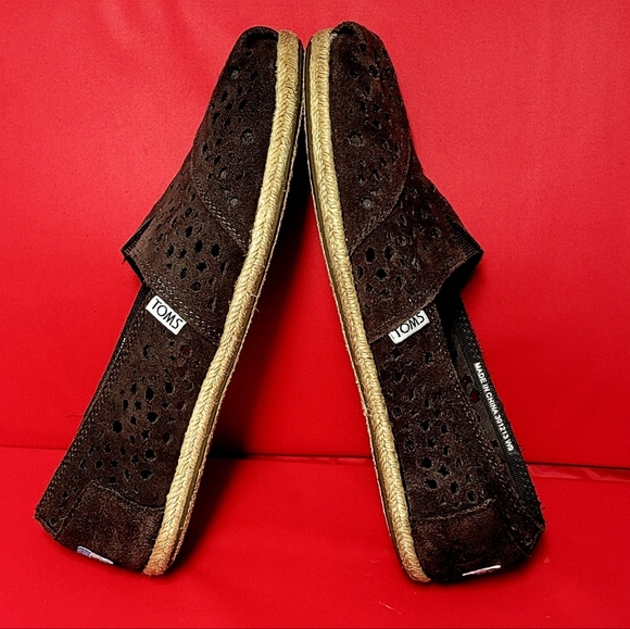 TOMS Classic Womens Brown Perforated Suede Leather Slip On Flats size 9 - Picture 5 of 10